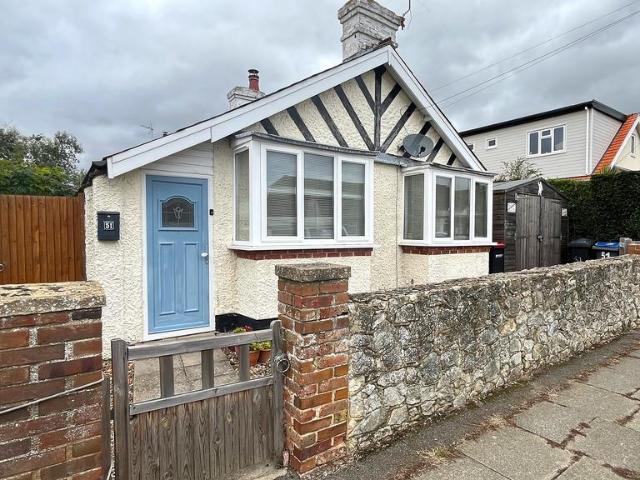 Bungalow for sale in Hampton, The Bridge