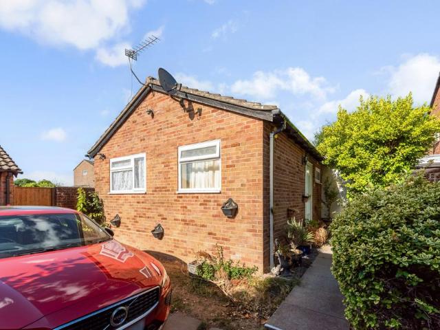 Bungalow for sale in Barton Stacey, Hampshire