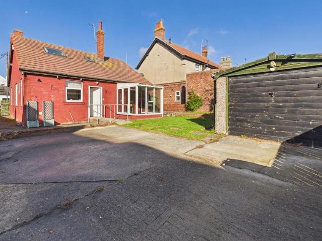 Bungalow for sale in Flamborough