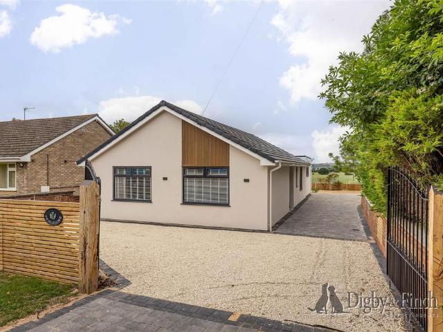 Bungalow for sale in Barholm, Lincolnshire