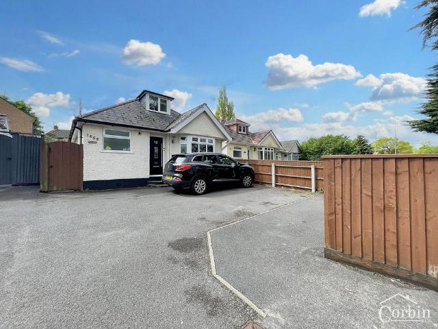 Bungalow for sale in Bear Cross