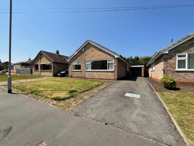 Bungalow for sale in Stone, Baswich