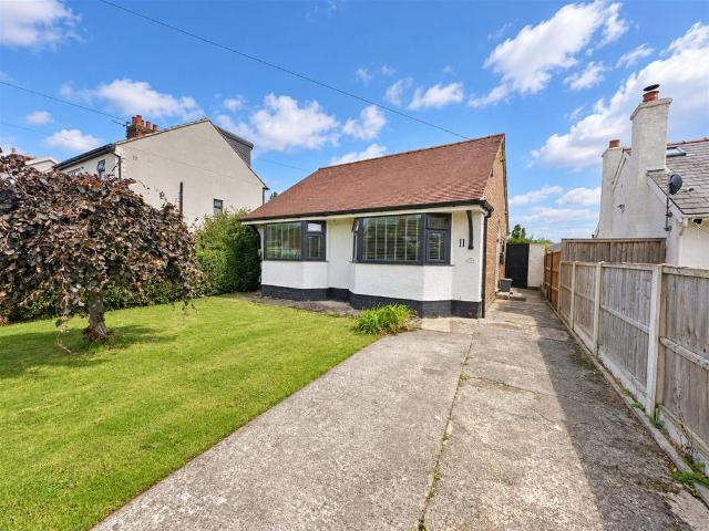 Bungalow for sale in Moreton, Wirral