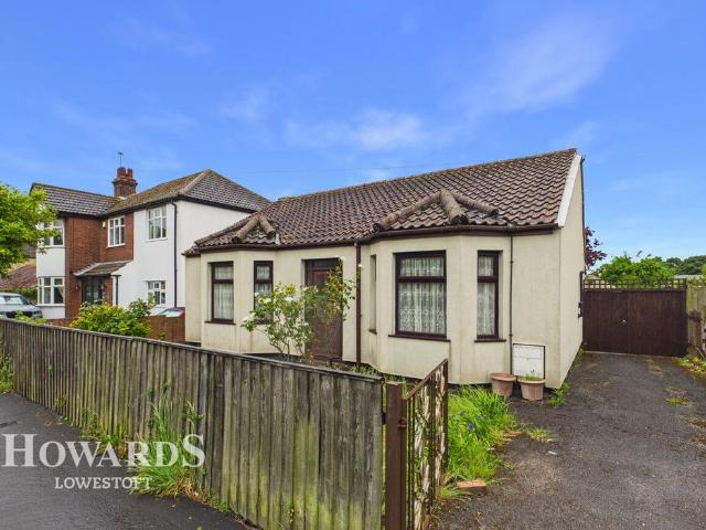 Bungalow for sale in Eastbridge, Suffolk