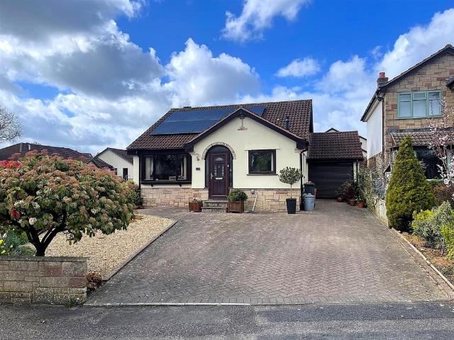 Bungalow for sale in West Clyst, Budlake