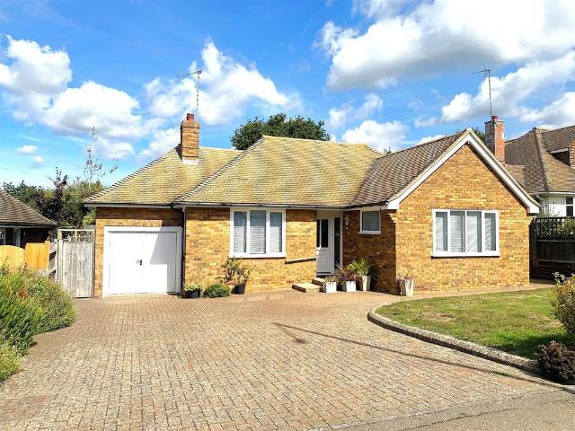 Bungalow for sale in Little Common, Heathlands