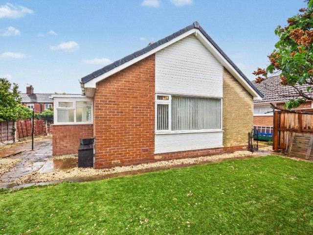 Bungalow for sale in Purston Jaglin, West Yorkshire
