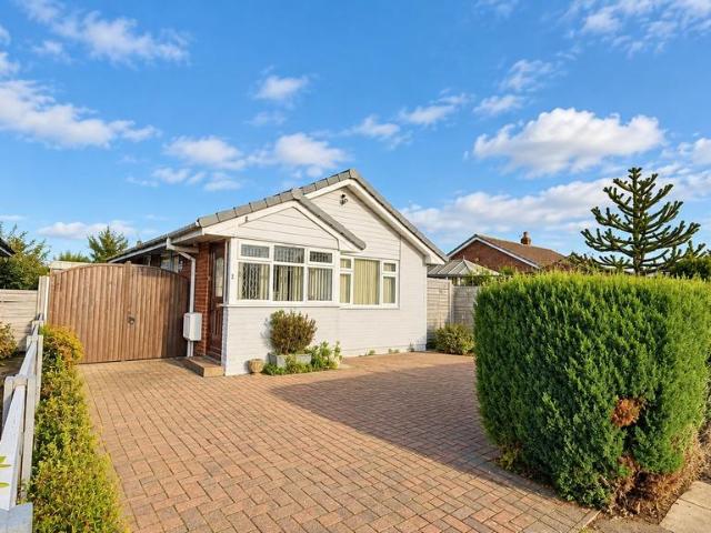 Bungalow for sale in Southport, Sefton