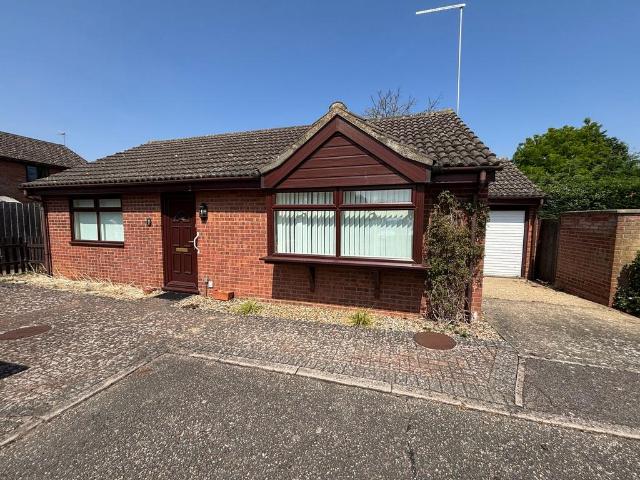Bungalow for sale in Bedingfield, Suffolk