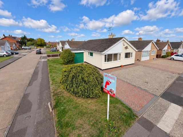 Bungalow for sale in Hunter's Forstal, Canterbury
