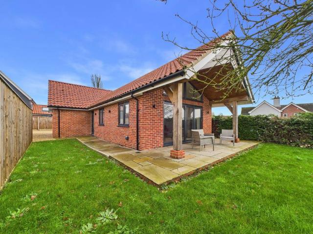 Bungalow for sale in Apsey Green, Eastbridge