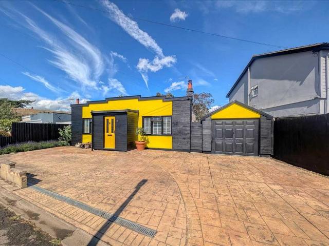Bungalow for sale in Brightlingsea, Dale Hill