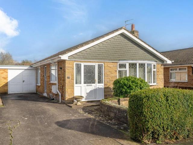 Bungalow for sale in Askham Bryan, York