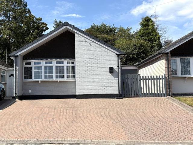 Bungalow for sale in Chadsmoor, Staffordshire