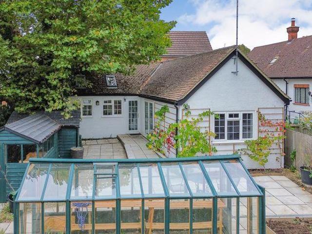 Bungalow for sale in Castle, Bedford