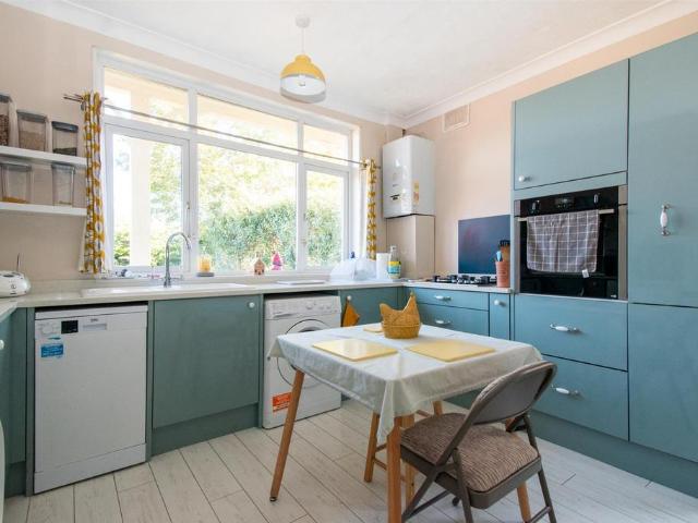 Bungalow for sale in Broomgrove, Guestling Green