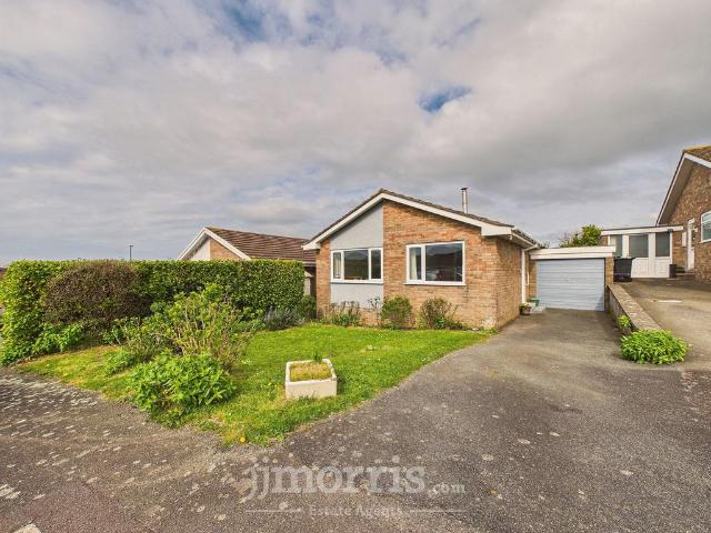 Bungalow for sale in Aberporth, Wales