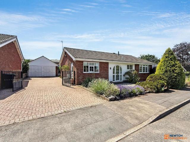 Bungalow for sale in Thringstone, Leicestershire