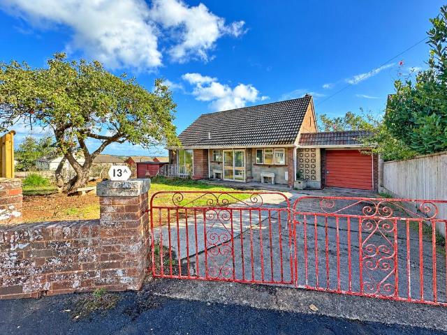 Bungalow for sale in Exminster, Teignbridge