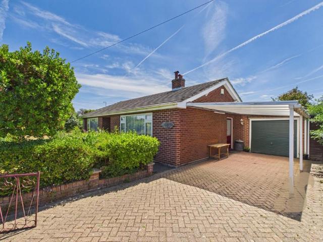 Bungalow for sale in Fordham Heath, Essex