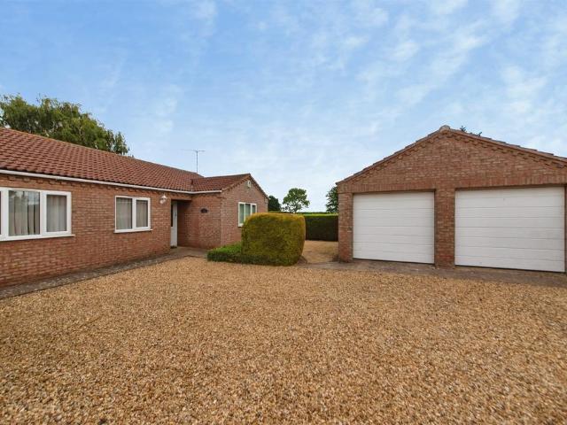 Bungalow for sale in Gosberton Clough, Lincolnshire
