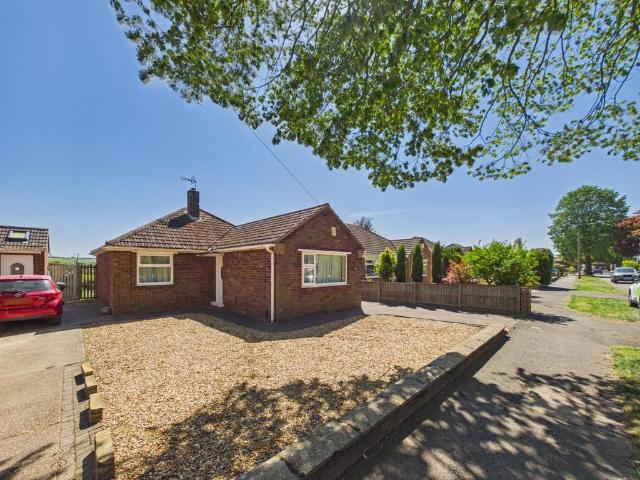 Bungalow for sale in Brayford, Lincolnshire