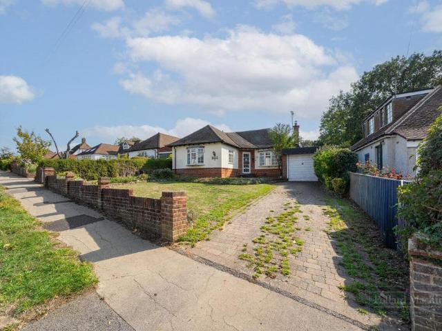 Bungalow for sale in London Borough of Croydon, Greater London