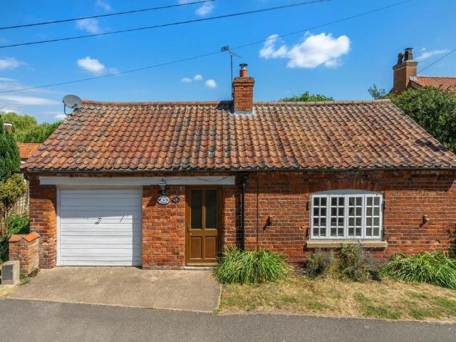Bungalow for sale in Ashby De La Launde, Lincolnshire