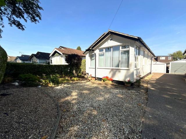 Bungalow for sale in Turves Green, West Midlands