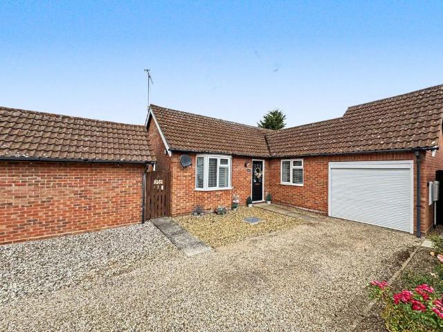 Bungalow for sale in Combs Ford, Bedingfield