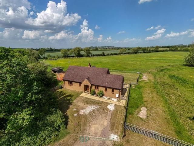 House for sale in Alderminster, Warwickshire
