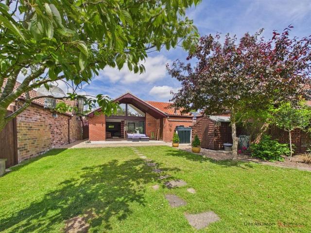 Bungalow for sale in Ulrome, East Riding Of Yorkshire