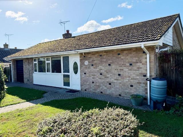 Bungalow for sale in Seasalter, Canterbury