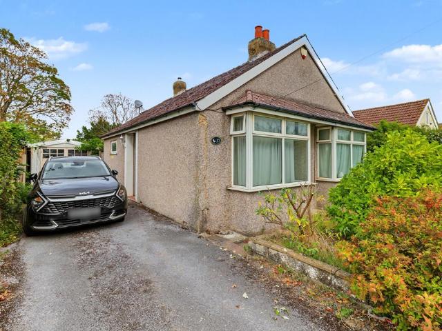 Bungalow for sale in Cippenham, Slough