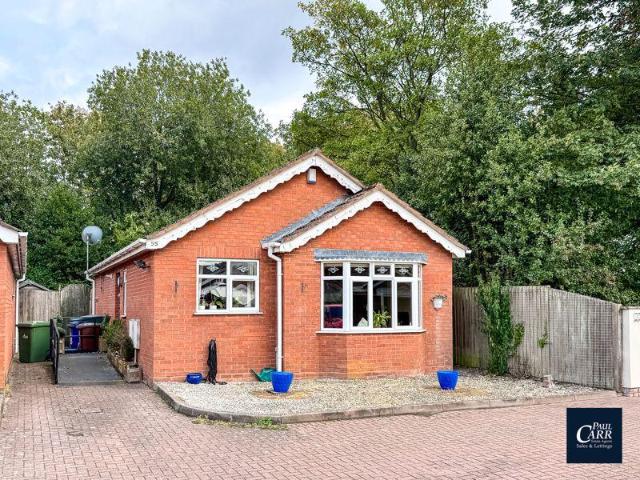 Bungalow for sale in Heath Hayes and Wimblebury, Chadsmoor