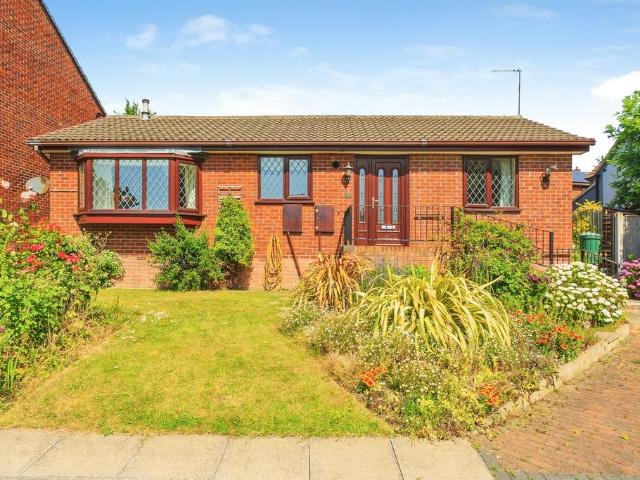 Bungalow for sale in West Yorkshire