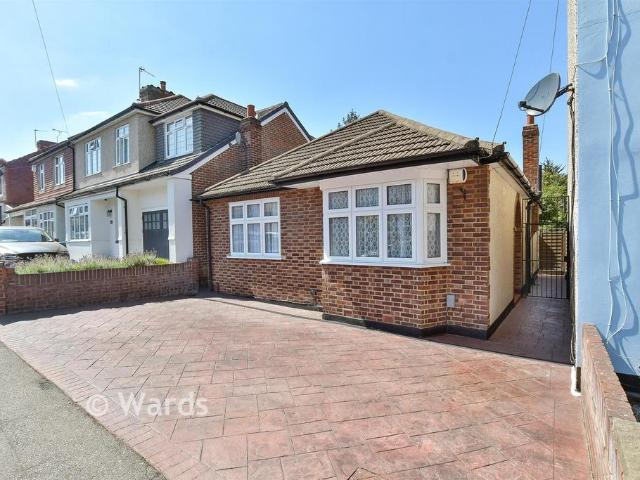 Bungalow for sale in Blendon, Greater London