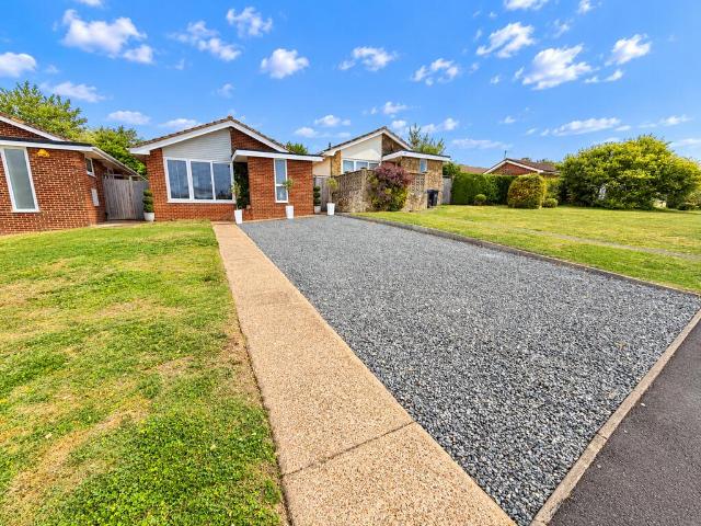 Bungalow for sale in Fishersgate, West Sussex