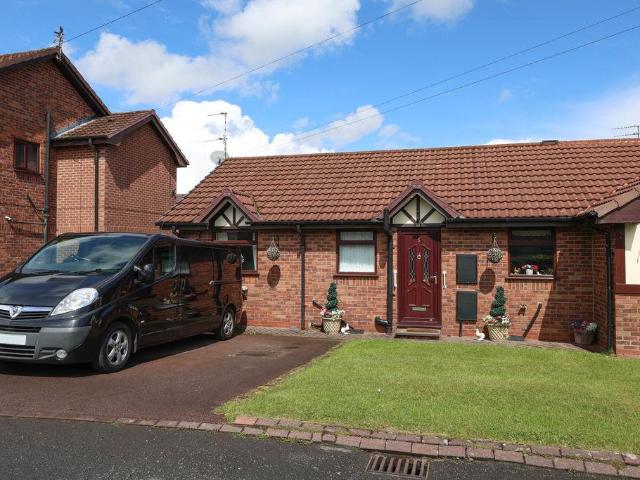 Bungalow for sale in Burnedge, Greater Manchester