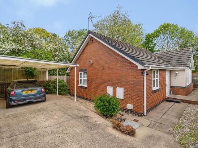 Bungalow for sale in Broomhill, Chadsmoor