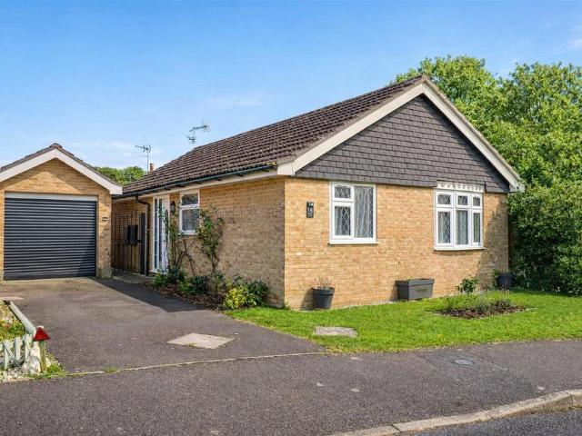 Bungalow for sale in Little Common, Rother