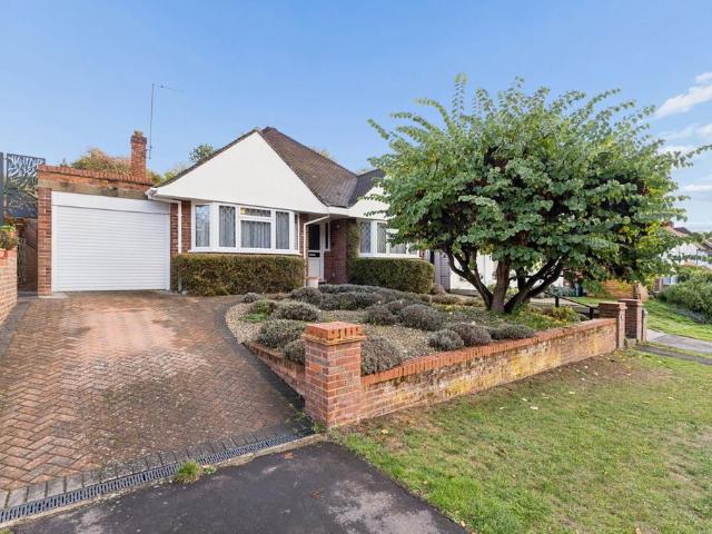 Bungalow for sale in Chorleywood, Three Rivers