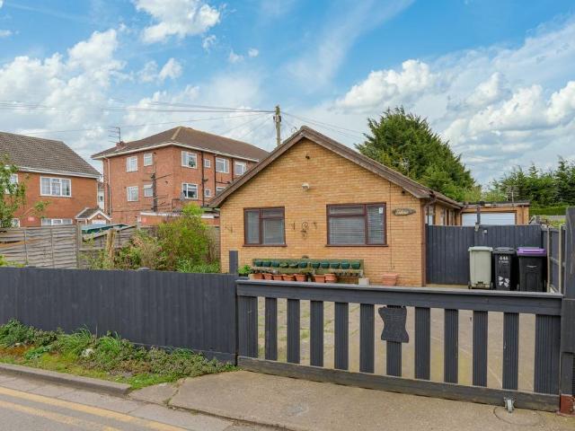 Bungalow for sale in Belleau, Lincolnshire