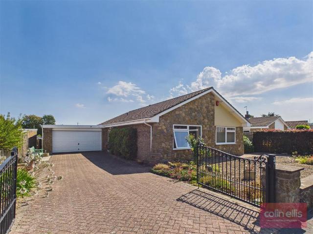Bungalow for sale in Newby and Scalby, North Yorkshire