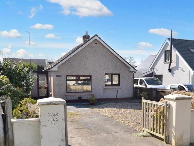 Bungalow for sale in Begelly, Wales