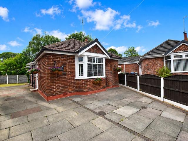 Bungalow for sale in Woodsend, Trafford Park