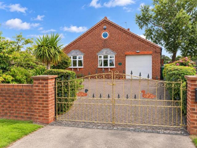 Bungalow for sale in Eastrington, East Riding Of Yorkshire