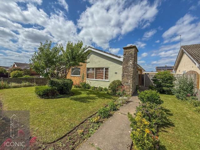 Bungalow for sale in Hopton-on-Sea, Stokesby