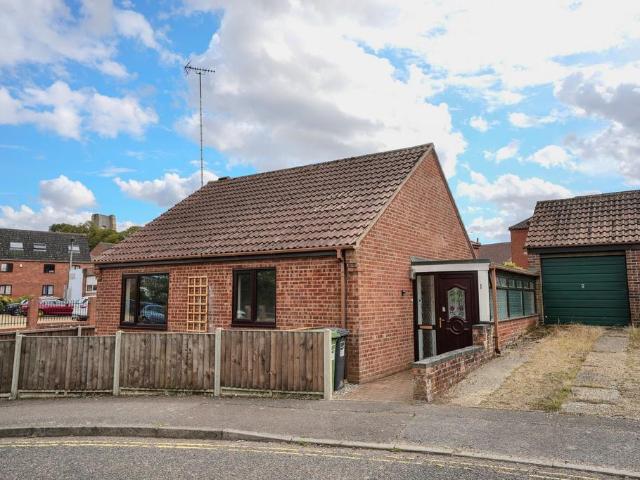 Bungalow for sale in Comers, Norfolk