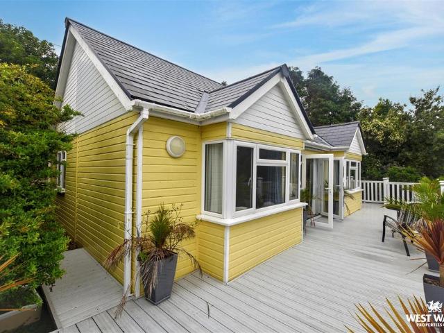 Bungalow for sale in Pembroke Dock, Wales